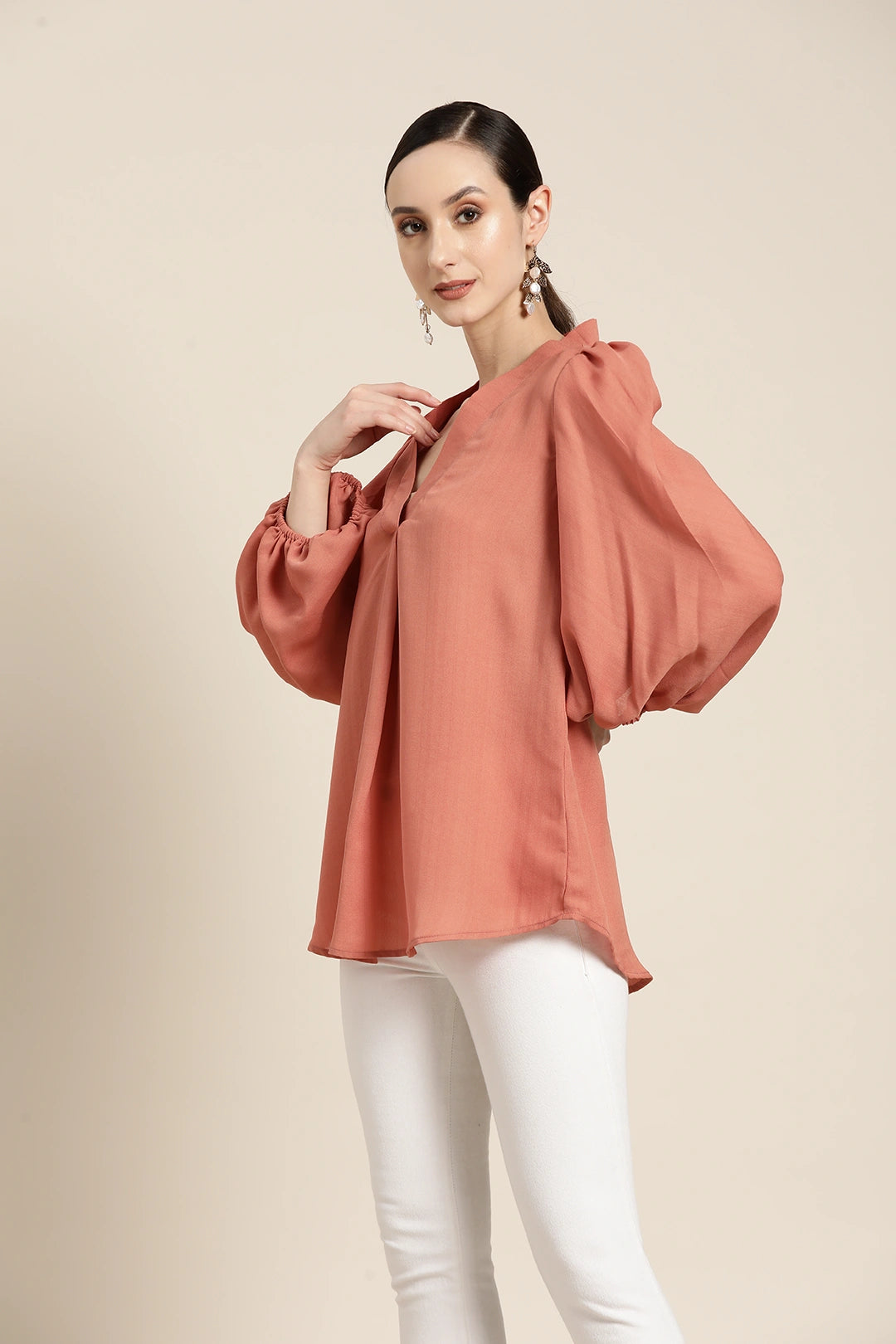 Peach V-neck baloon sleeve top