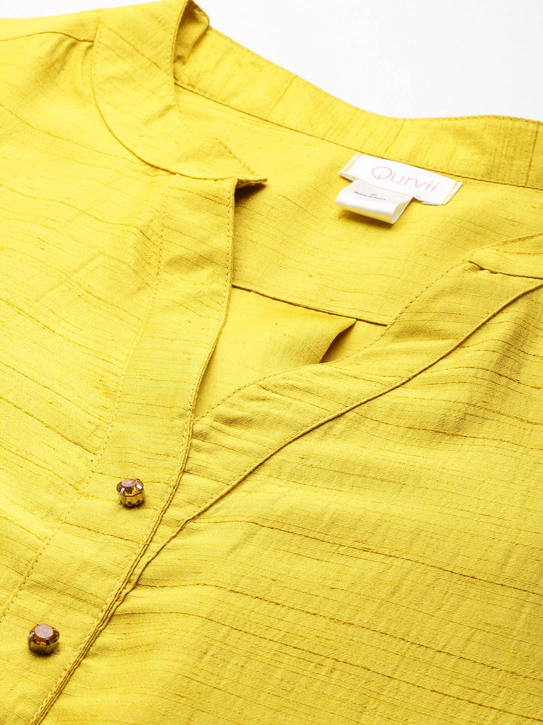 Silk half placket maindarin collar shirt.