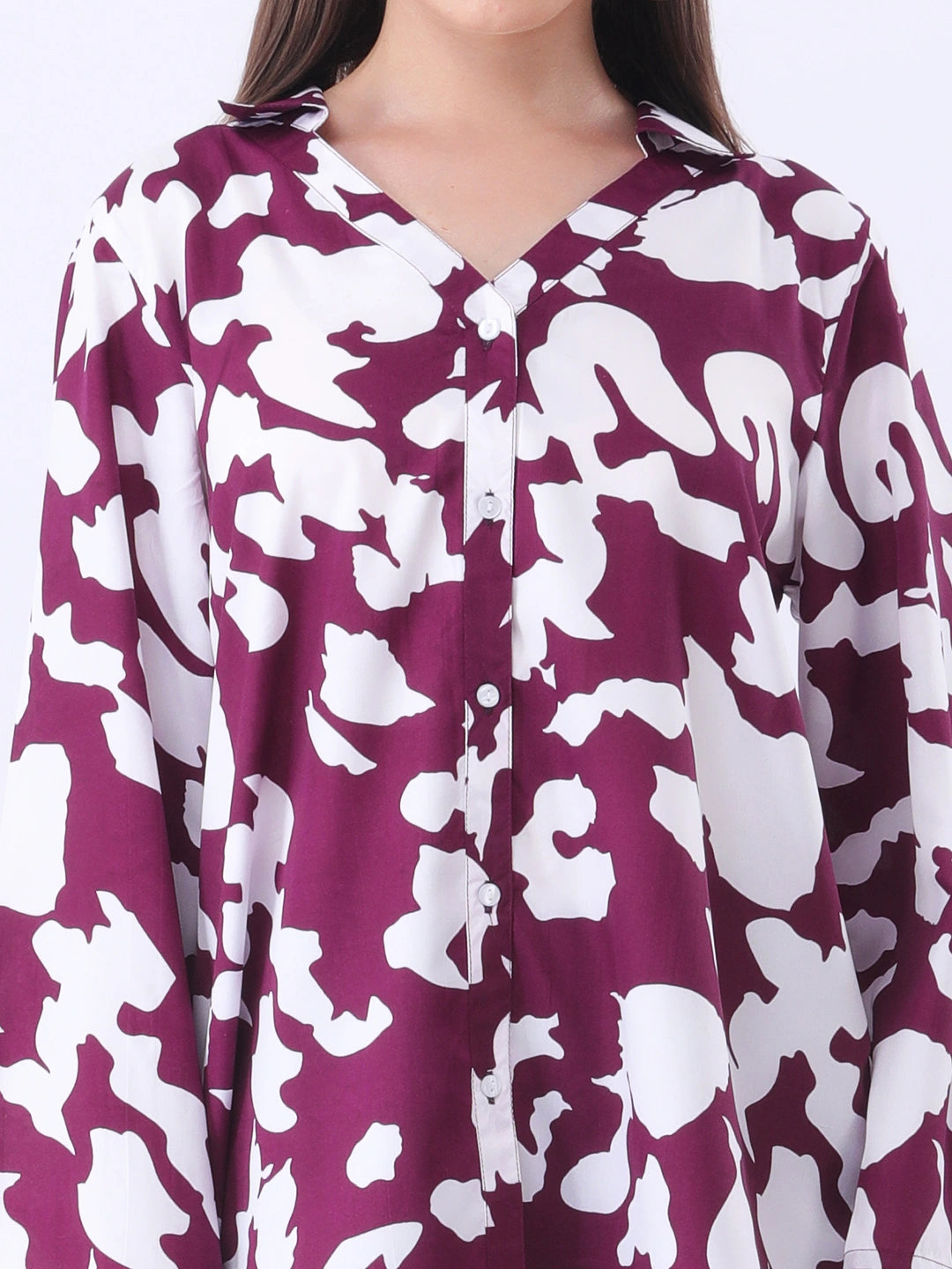 Printed V-neck shirt