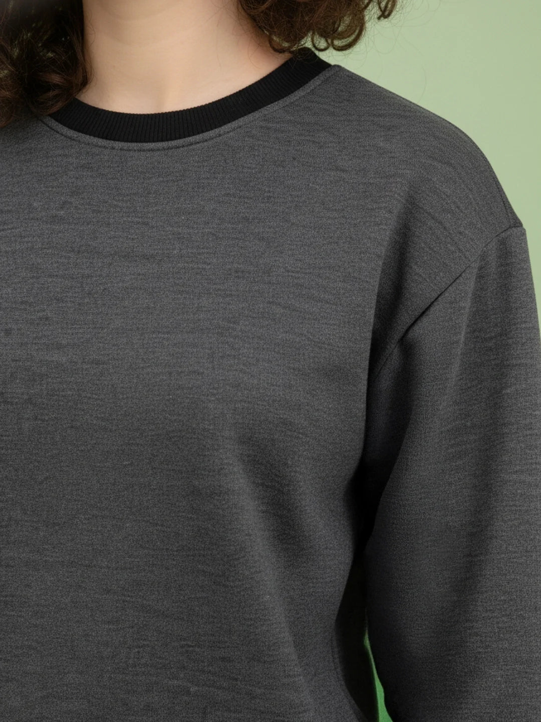 Gray round neck fleece sweatshirt