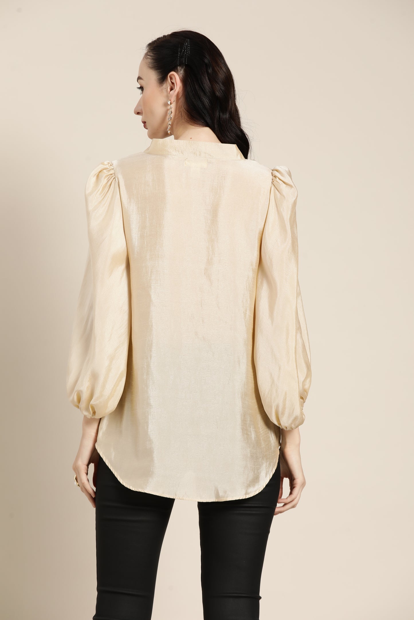 Solid Light Ivory Regular Fit V Neck Full Silk Top