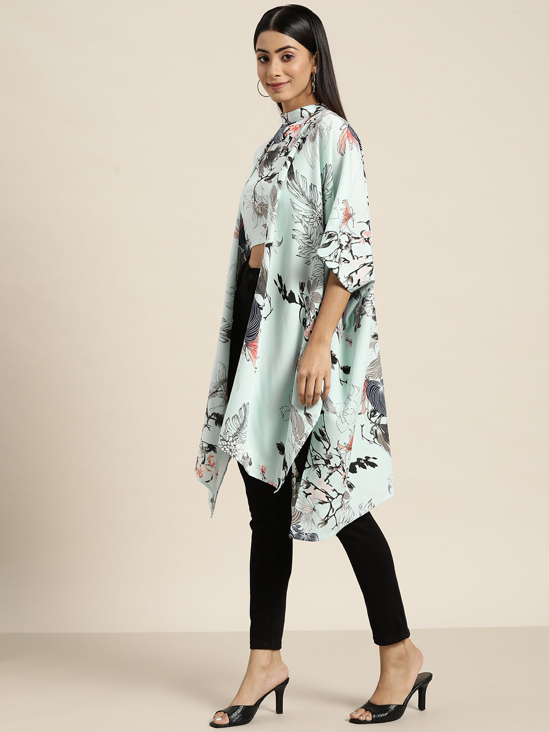 Pastels Print Floral Light Blue Regular Fit V Neck Elbow Length Batwing Sleeve Crepe Shrug