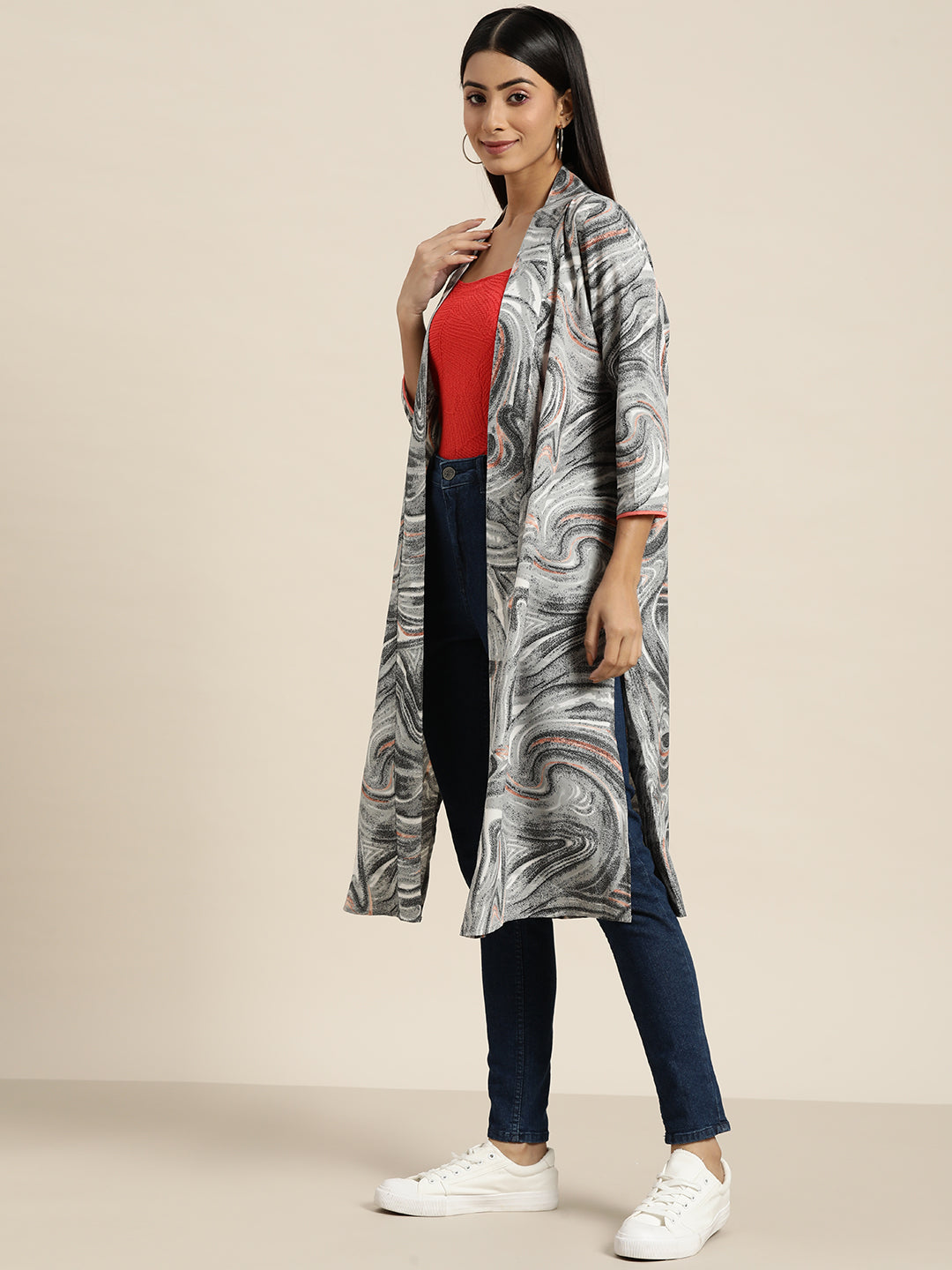 Abstract Dark Gray Relaxed Fit V Neck Three Quarter Crepe Shrug