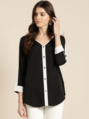 Solid Dark Black Regular Fit V Neck Three Quarter Roll-up Sleeve Crepe Top