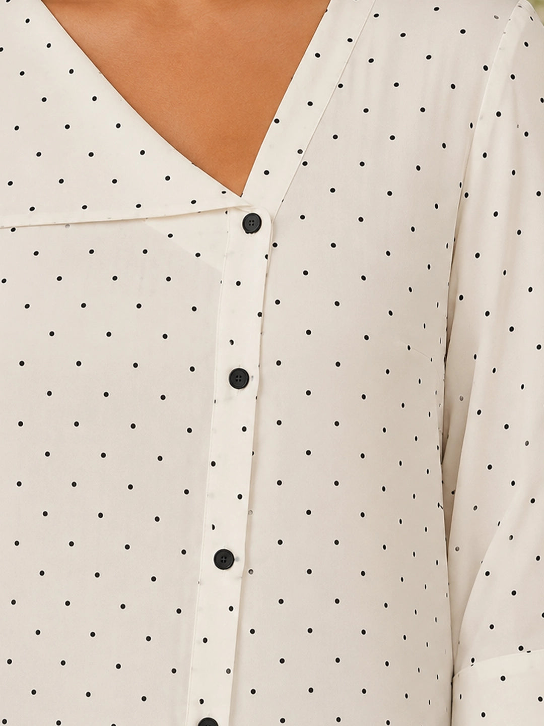 Qurvii White Crepe Regular Top