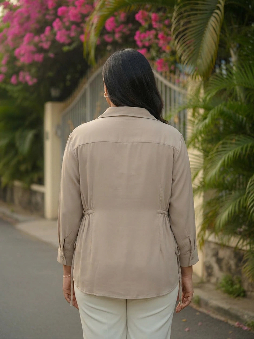 Beige side drawstring shirt