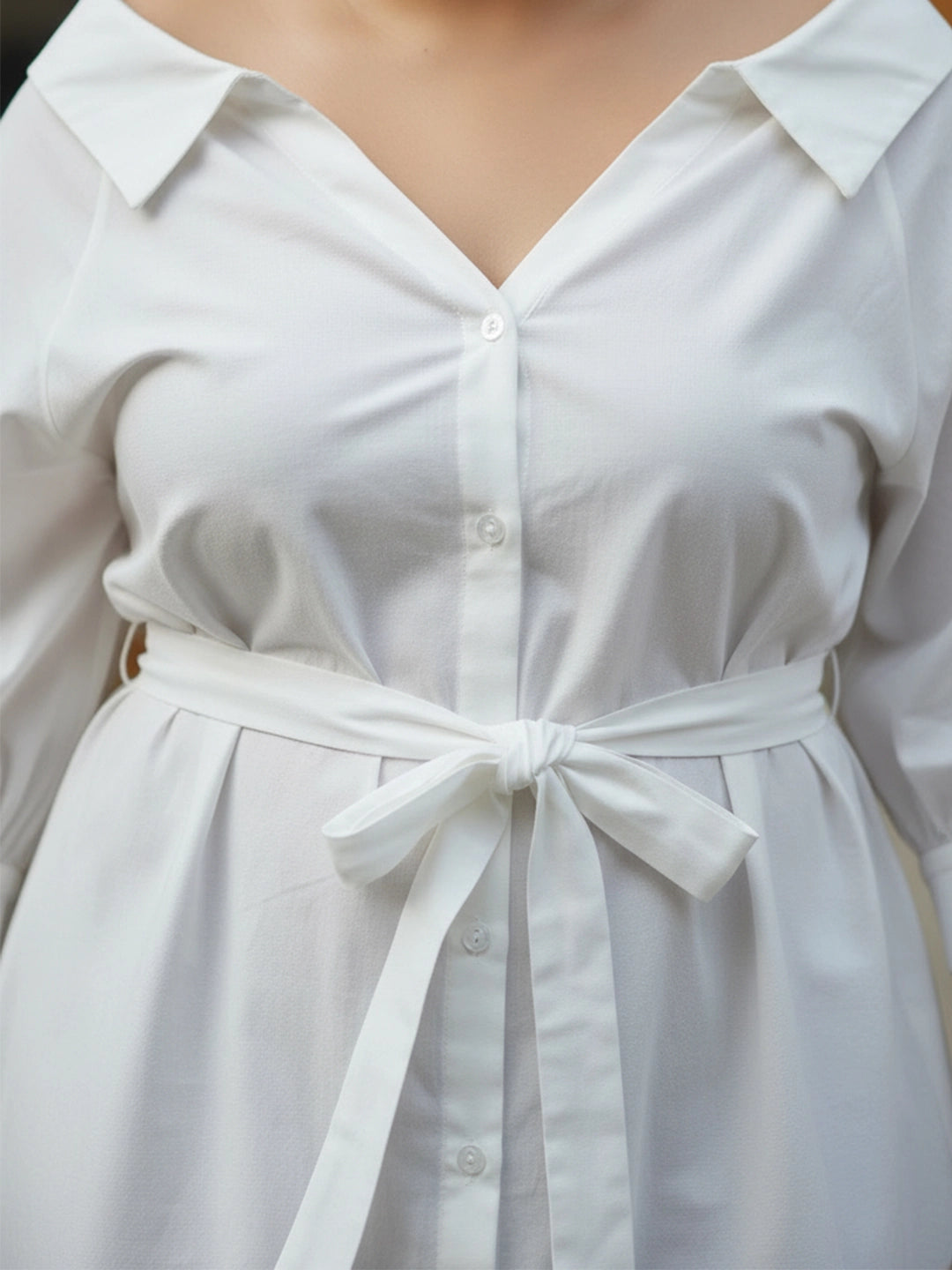 White poplin wide collared dress with belt