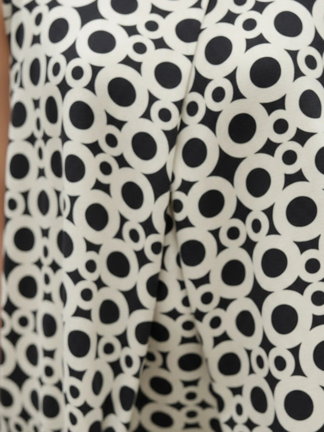 black; white 3 crepe top — side view