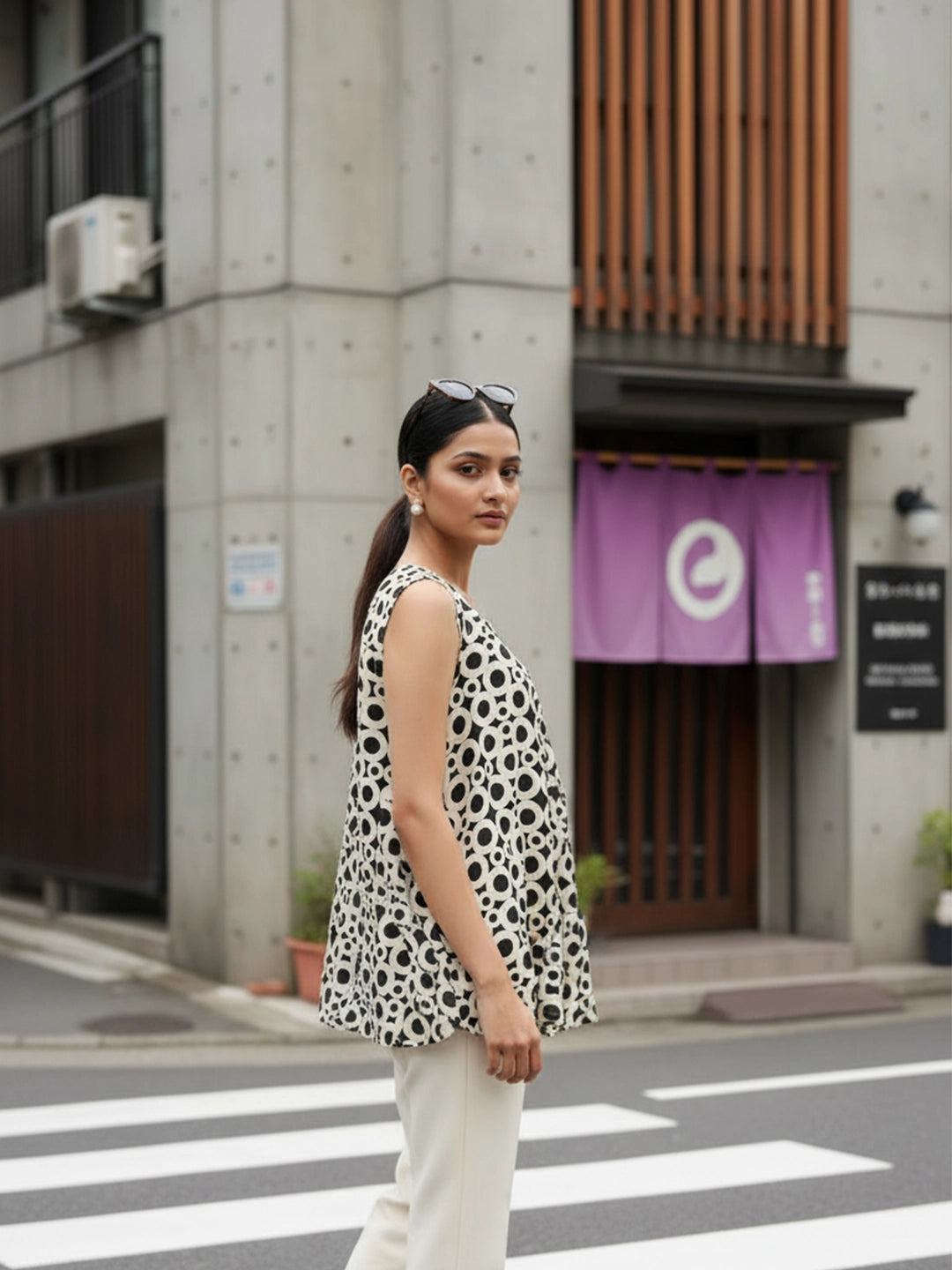 black; white 3 crepe top — back view