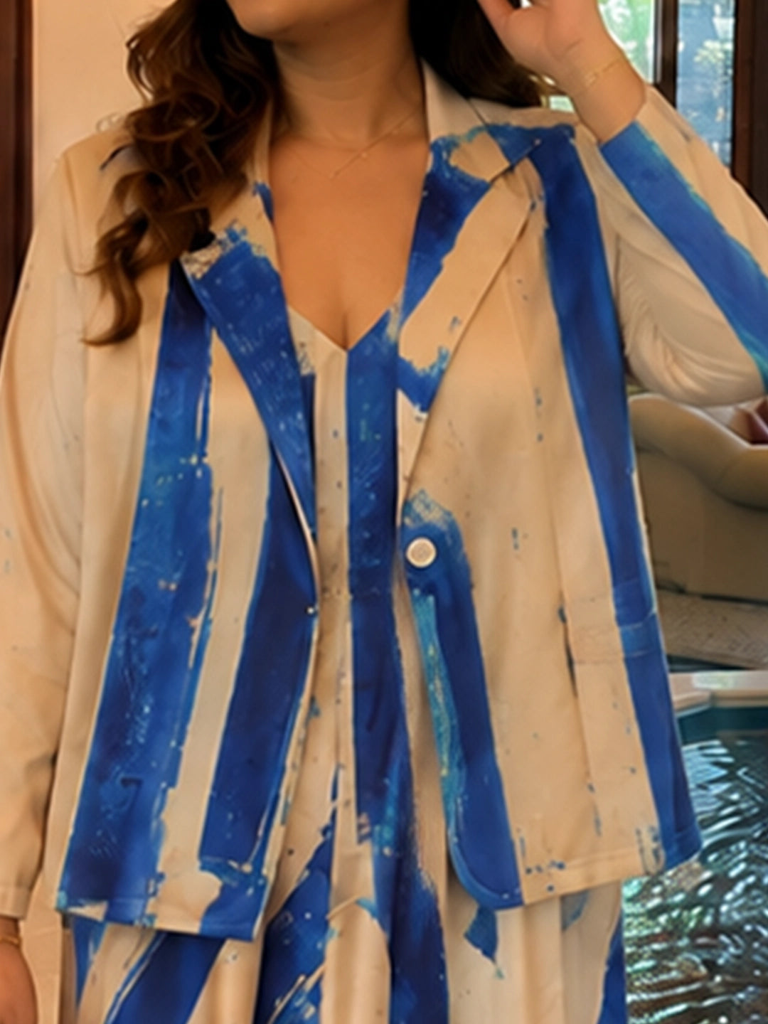 Beige abstract print blazer