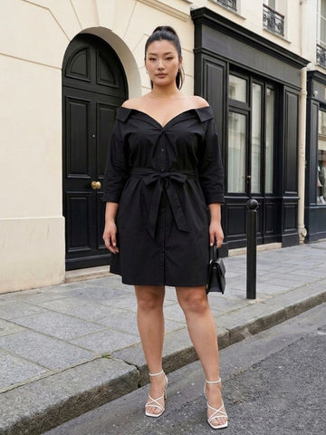 Black poplin wide collared dress with belt