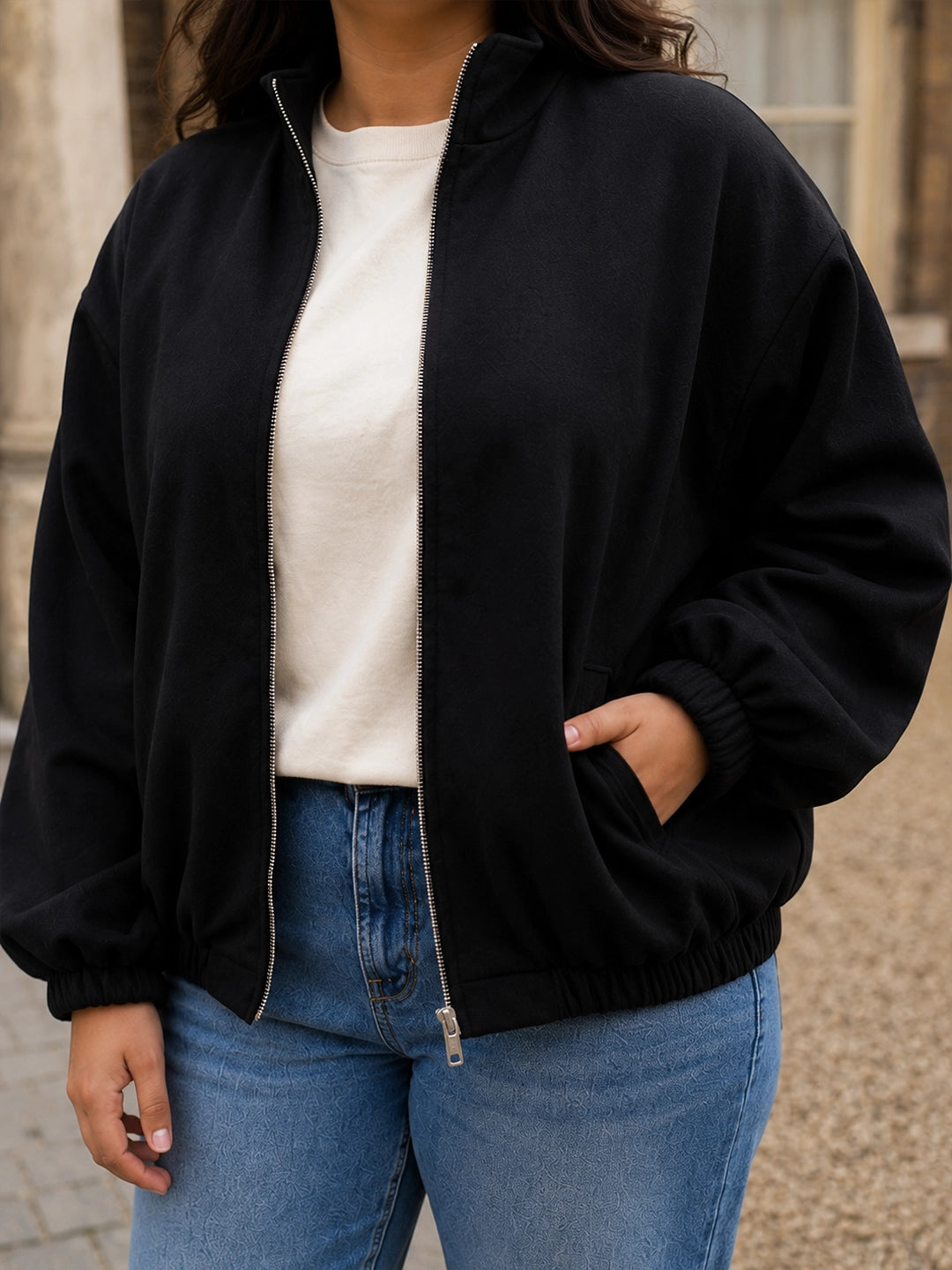 Black fleece balloon jacket