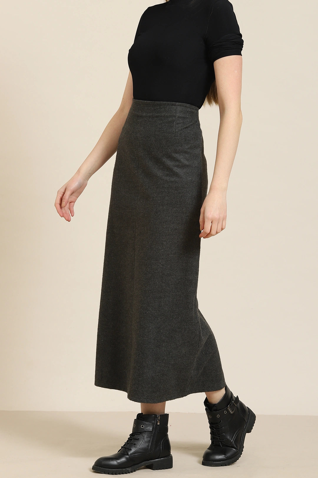 Qurvii Long Skirt