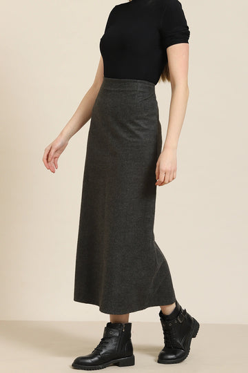 Qurvii Long Skirt