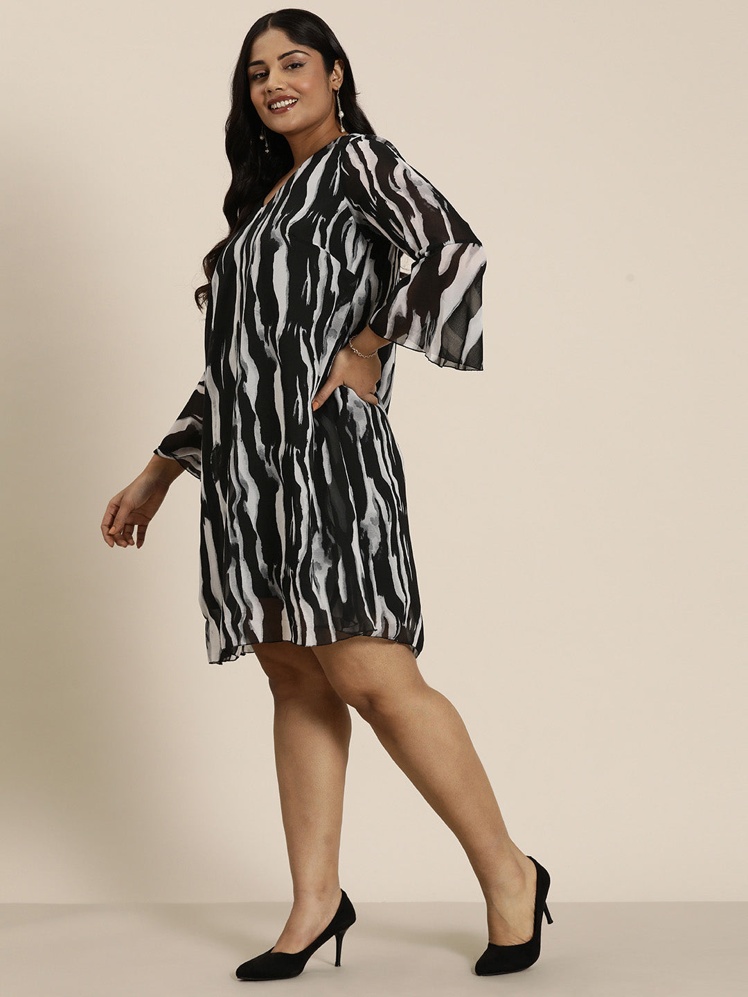 Abstract print A-line dress.