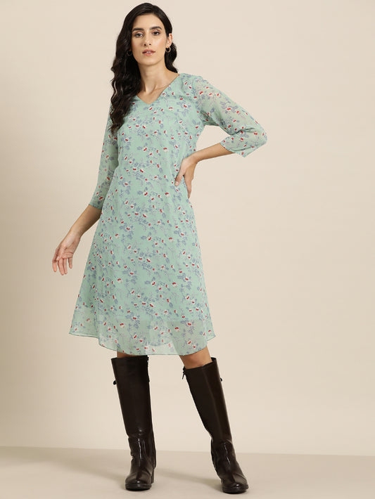 Floral print A line midi dress with 3/4 sleeve