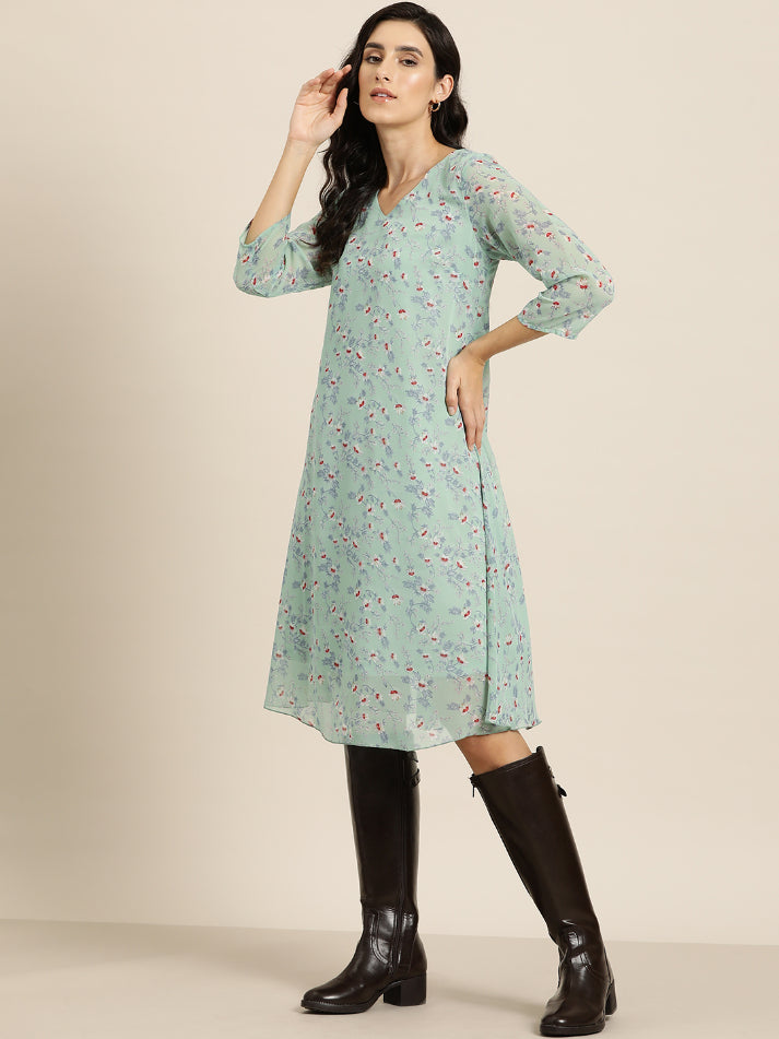 Floral print A line midi dress with 3/4 sleeve