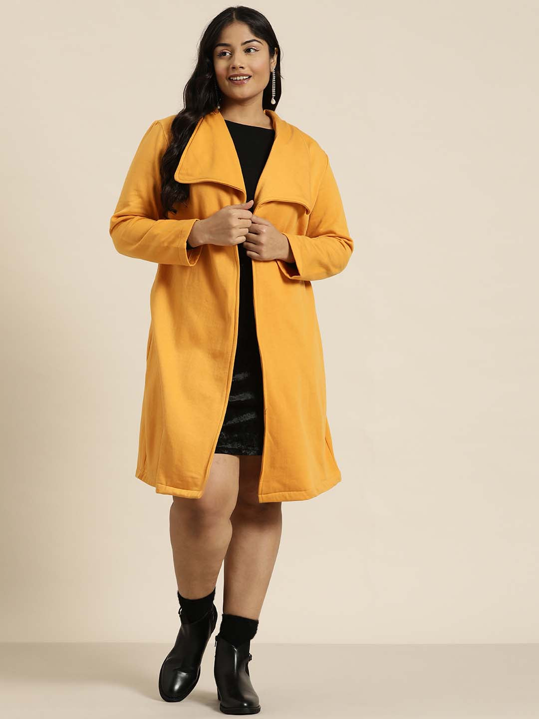 Bagatelle Drape Yellow Fleece Jacket Complete your contemporary look with an open-front long jacket