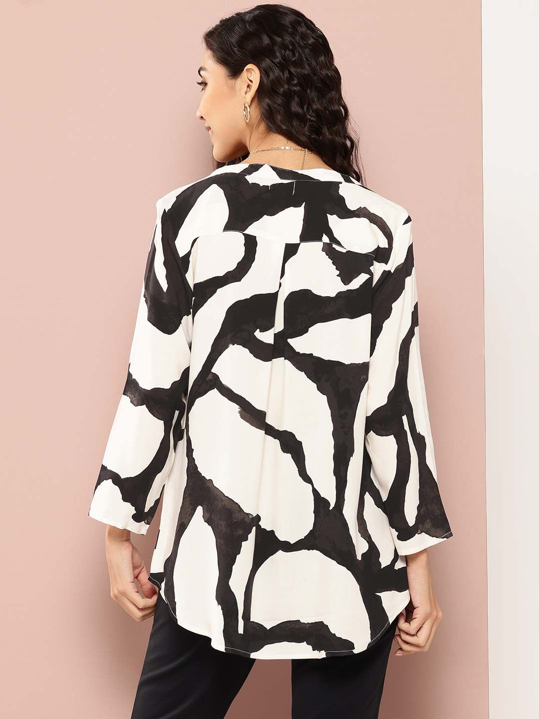 Ivory and black printed rayon half placket and mandarin