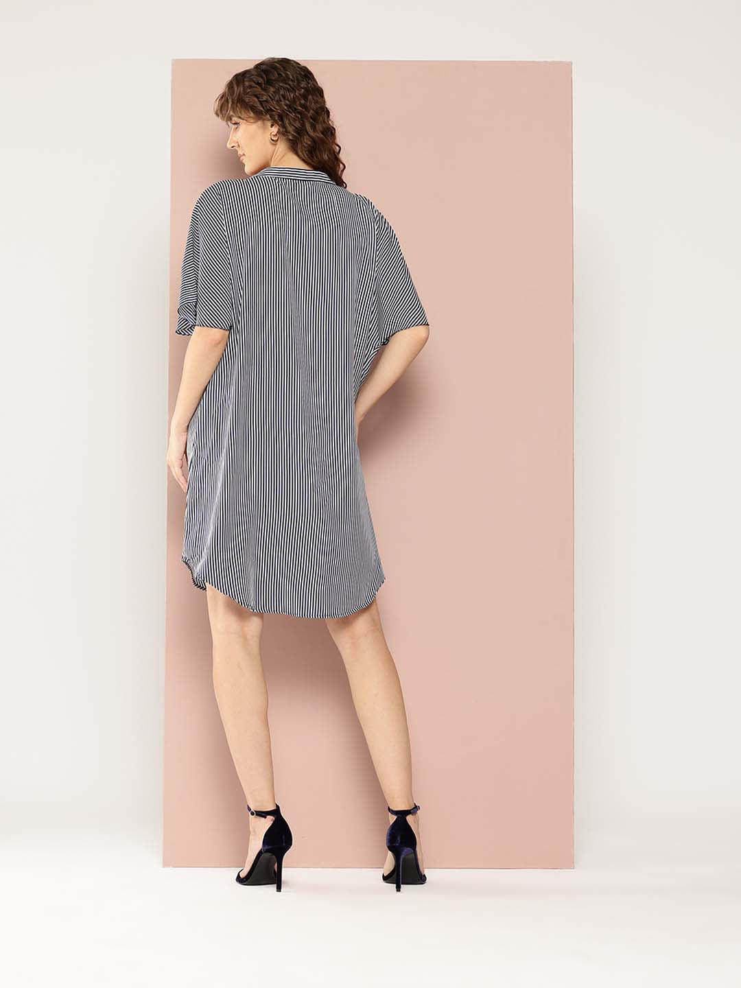 Black stripes tie-up neck oversized dress