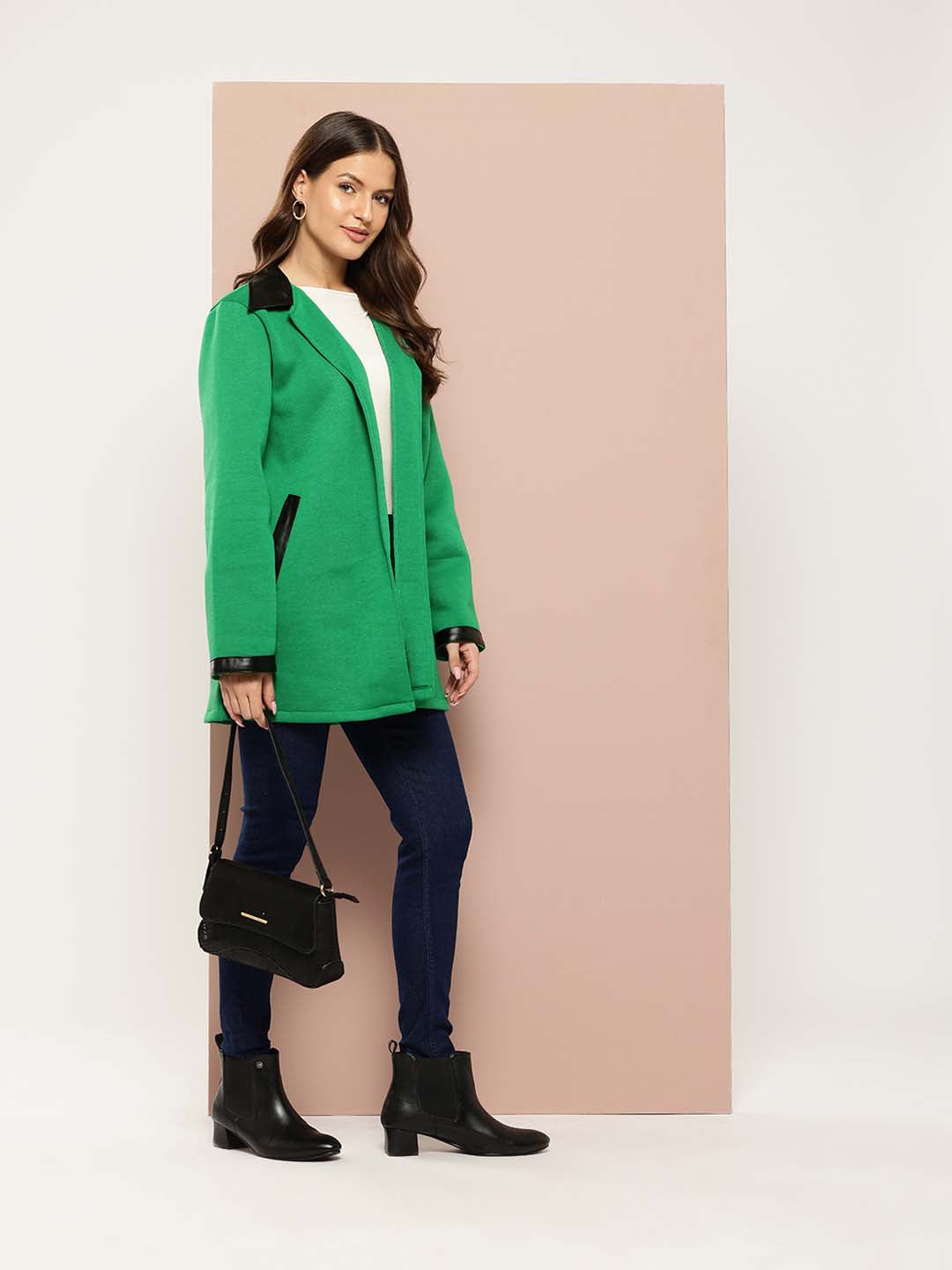 Green long jacket with leather collar