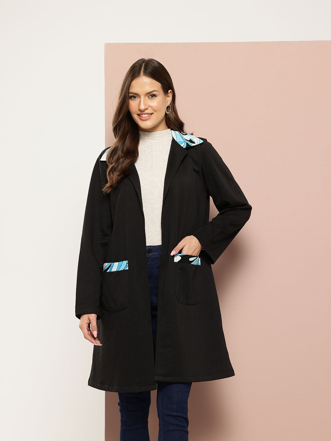 Black fleece long jacket with printed collar