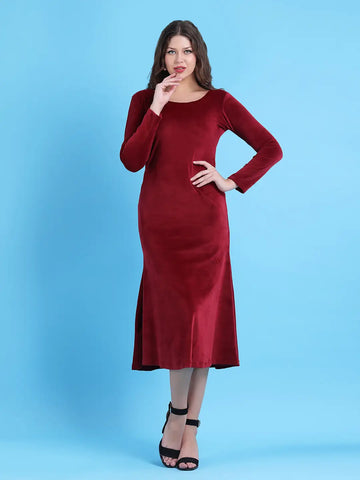 Velvet bodycon dress with back sequin tie-knot