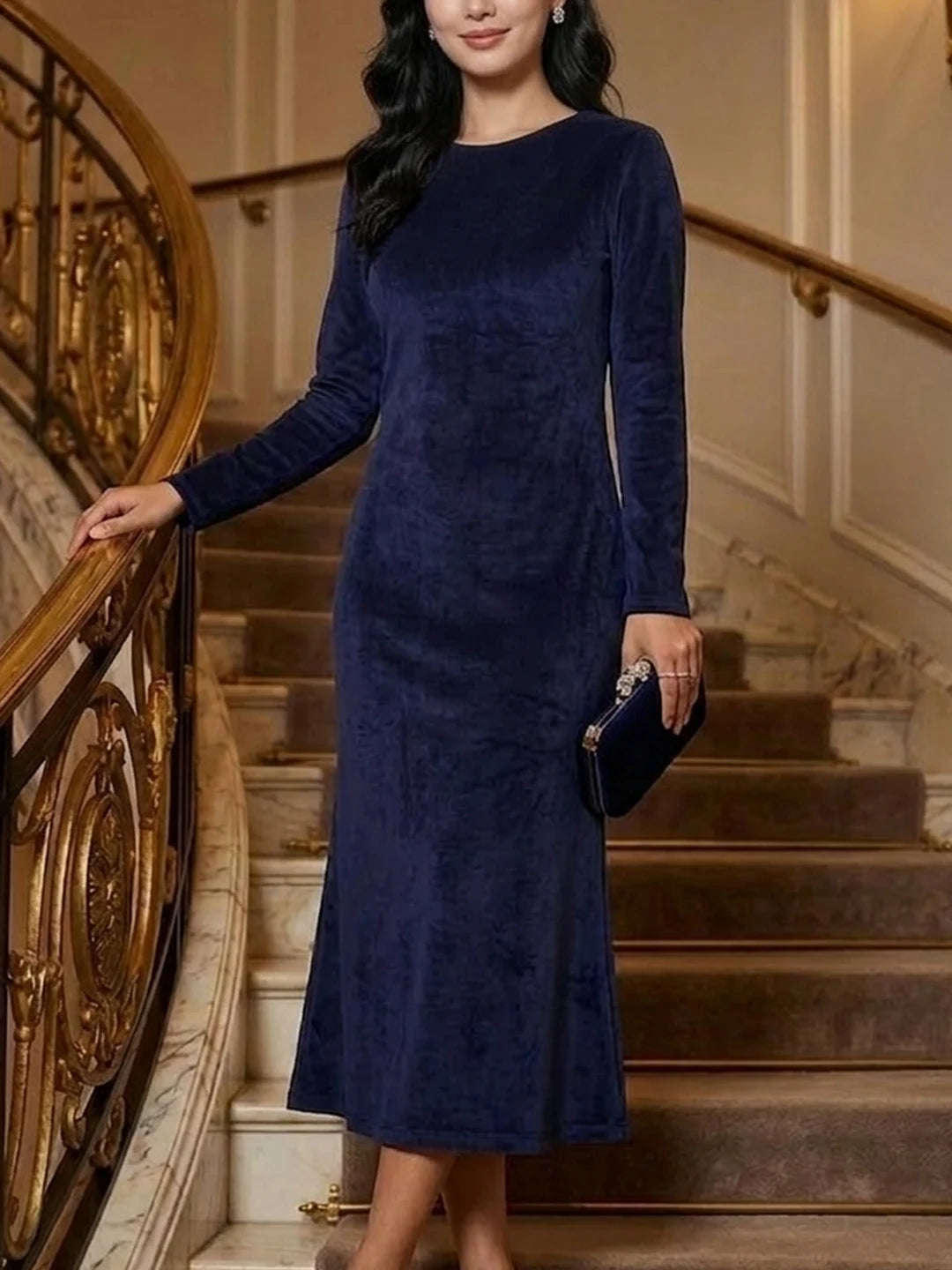 Velvet bodycon dress with back sequin tie-knot