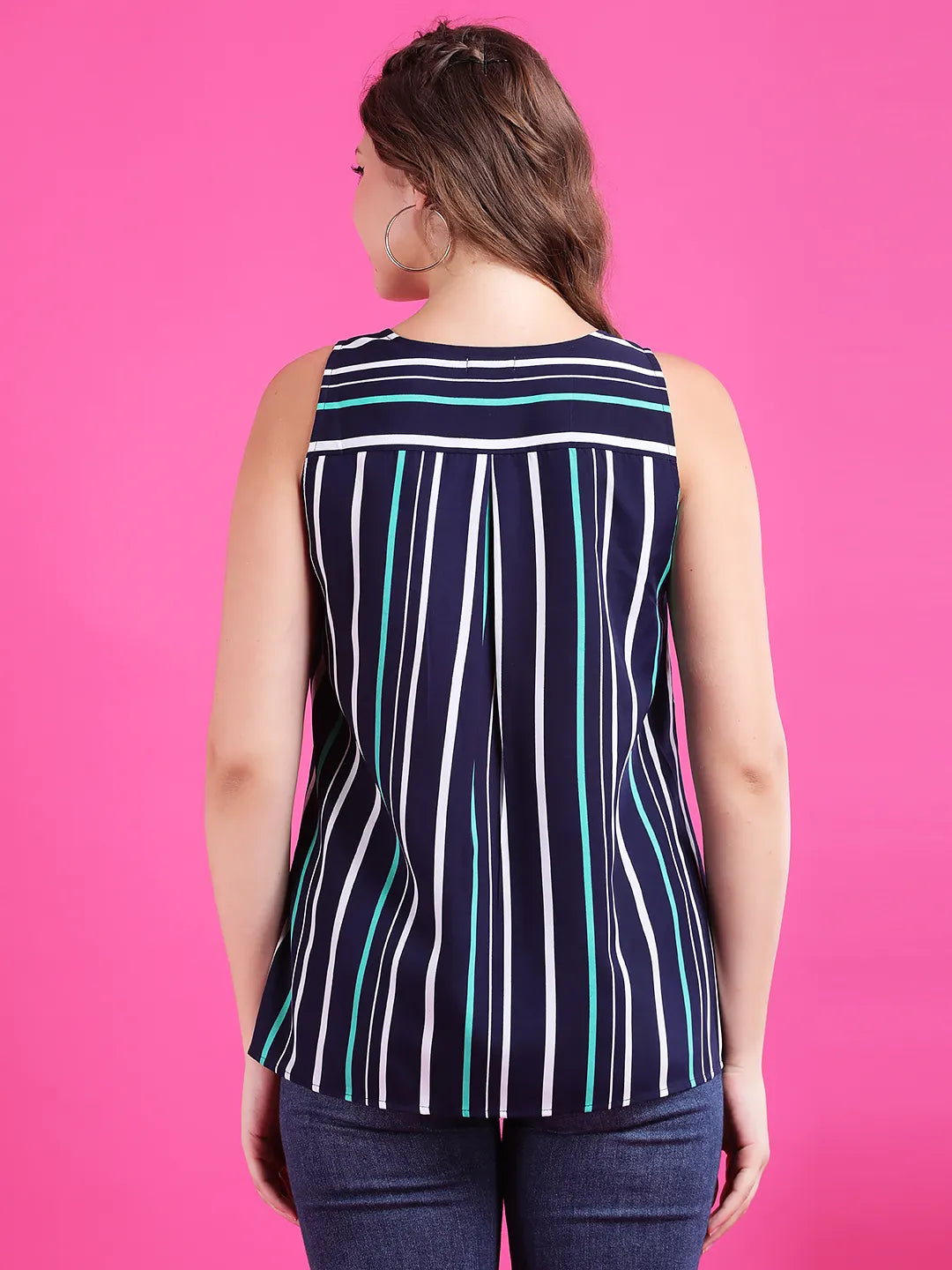 Navy blue sleeveless strip shirt