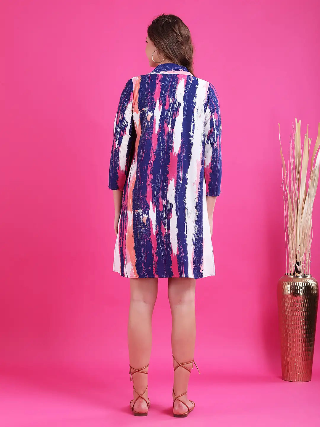 Multi color shrug