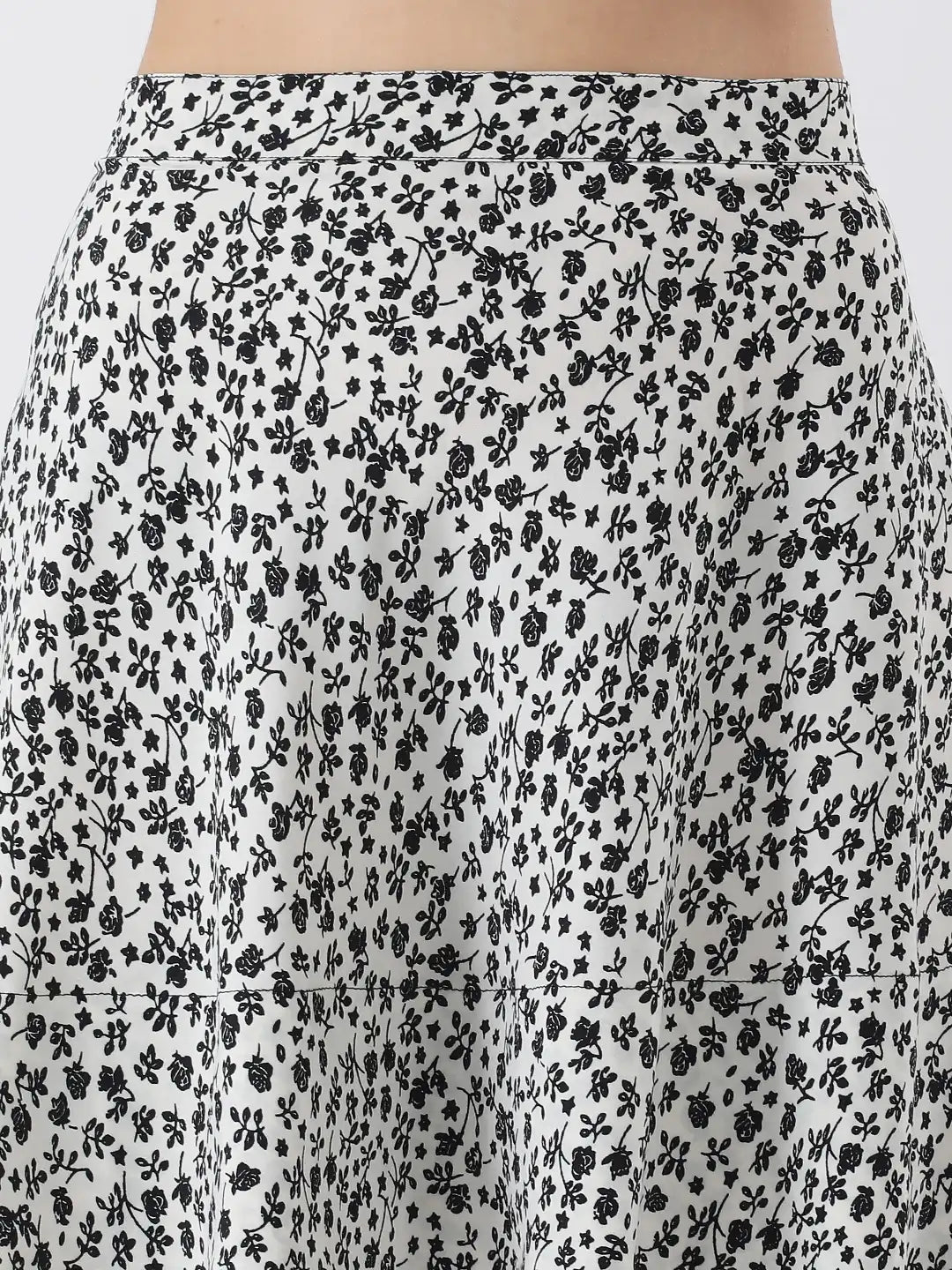 Floral mini skirt
