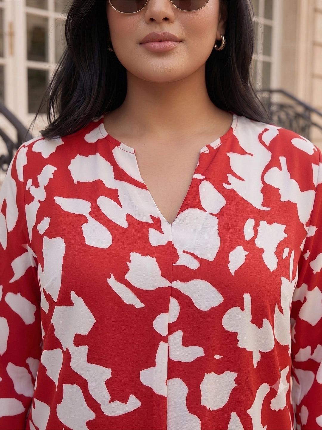 Printed notch neck pleated crepe top