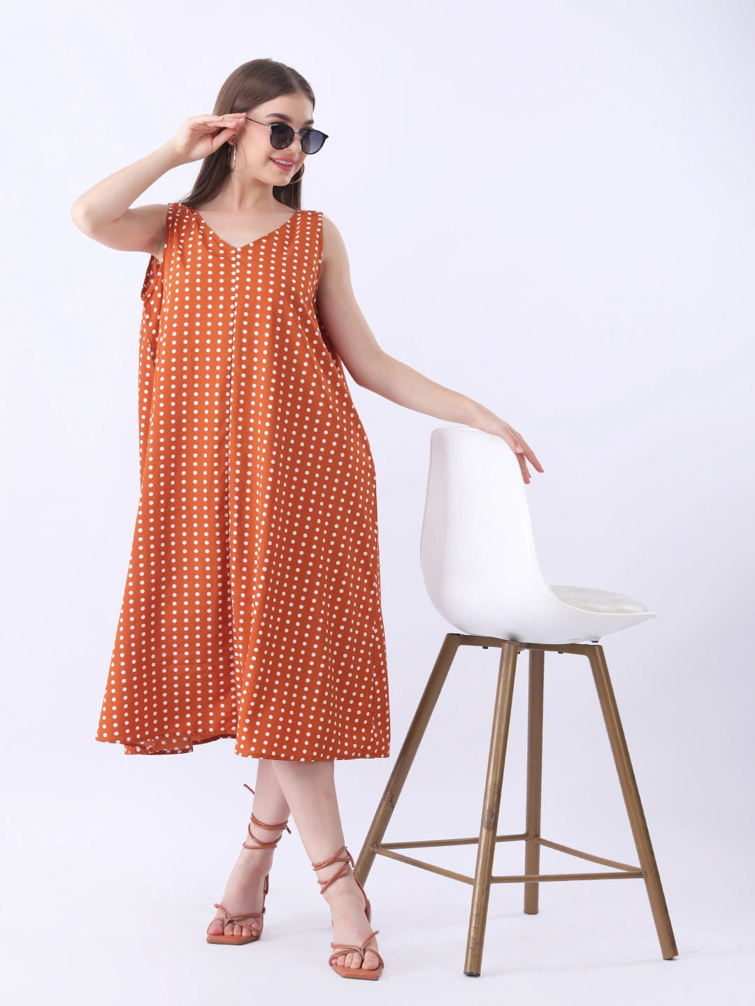 Polka dot sleeveless A-line dress