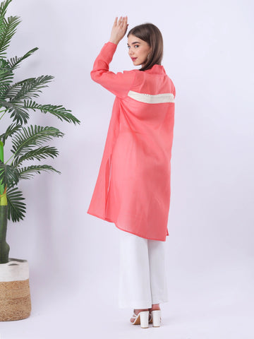Solid mulmul long shrug with lace detaling in back yoke