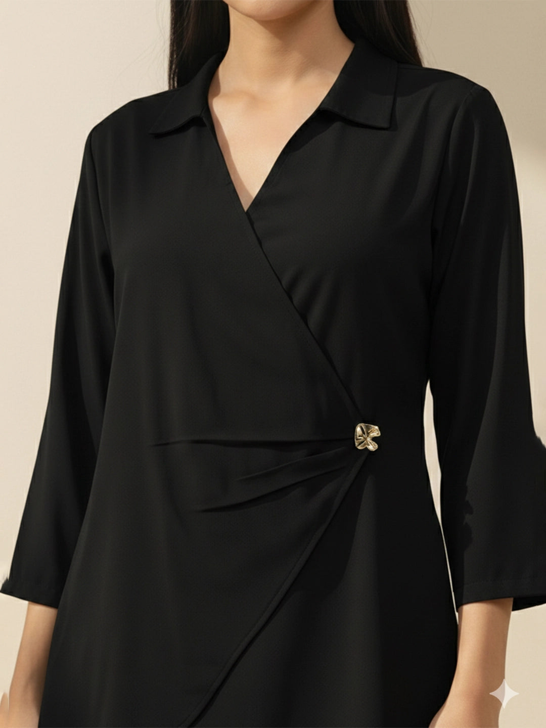 Side twisted style black crepe top