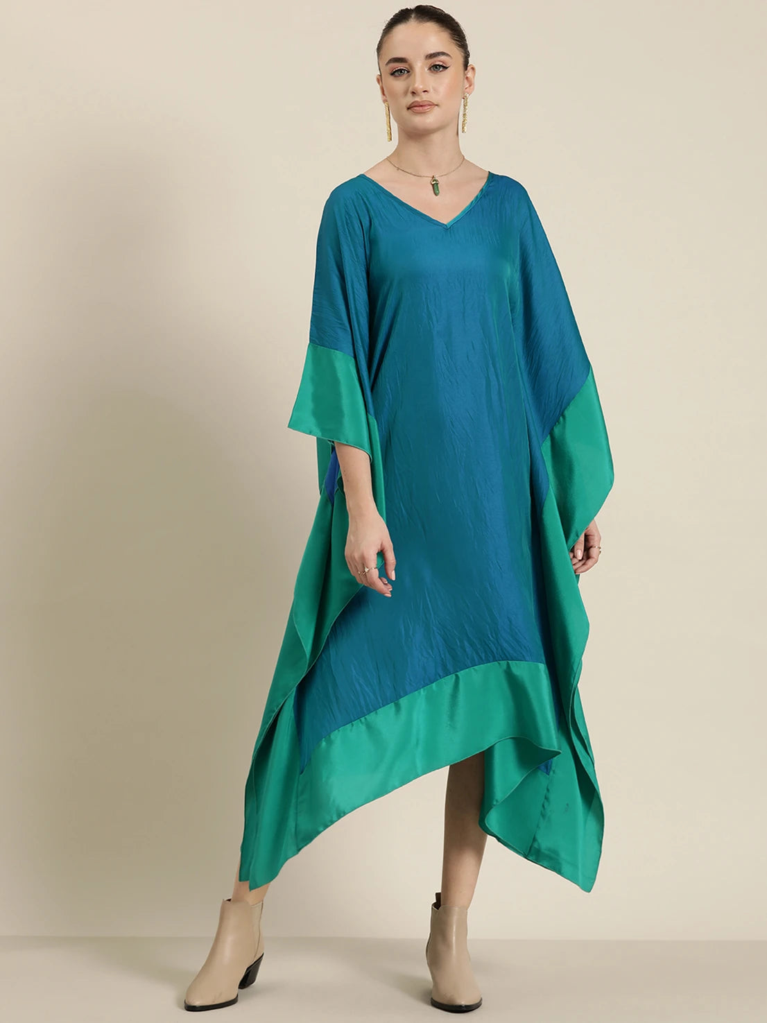 Teal silk V-neck long kaftan with contrast green border