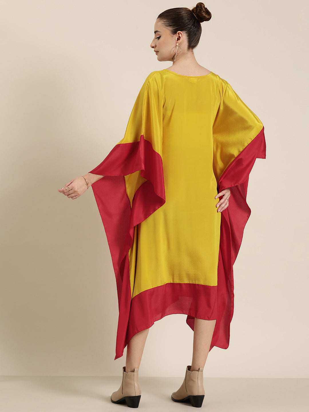 Yellow silk V-neck long kaftan with contrast red border