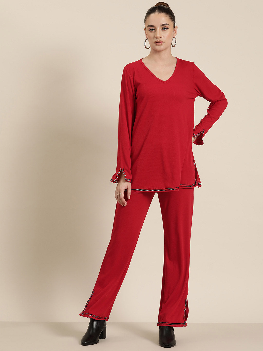 Red solid rib V-Neck top with pant co-ord set.