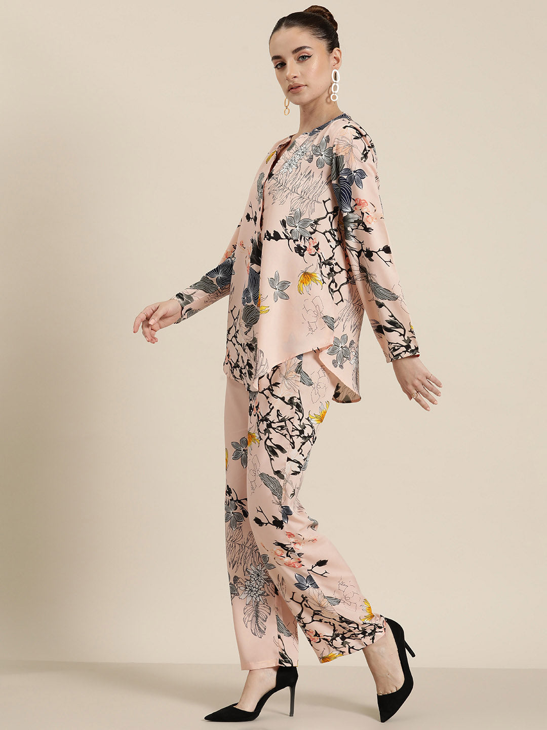 Peach floral half placket shirt and pant co-ord set.