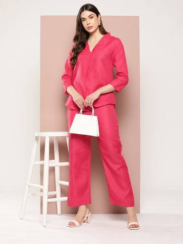 Fuchsia Solid cotton slub V-neck top with regular sleeves with pant co-ord set.