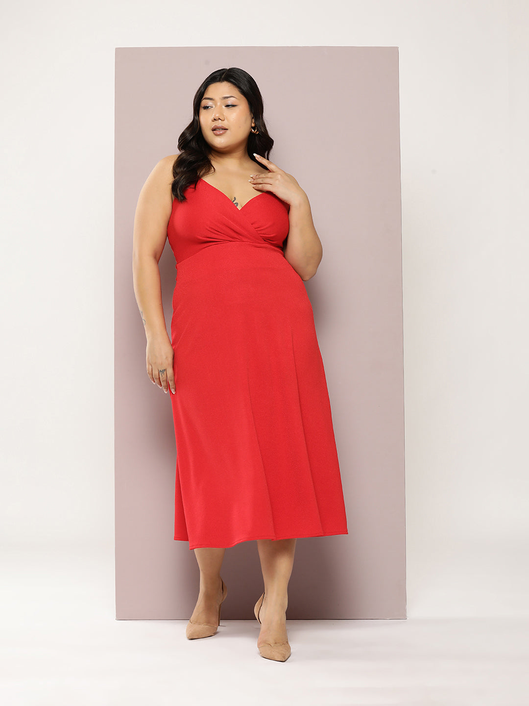 Stylish Red midi dress.