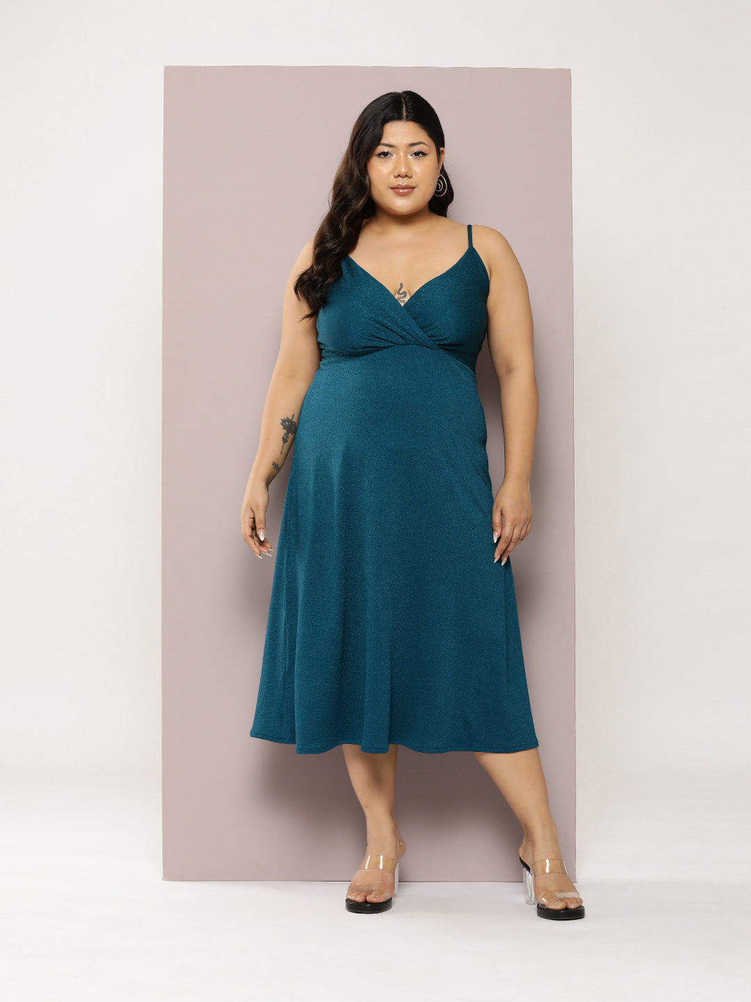 Stylish Teal midi dress.