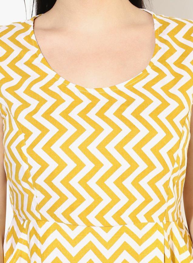 Qurvii Zigzag pattern print dress - Qurvii India