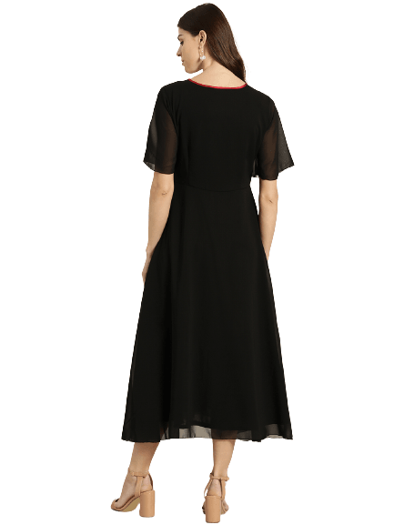 Qurvii Women Black Solid Wrap Dress - Qurvii India
